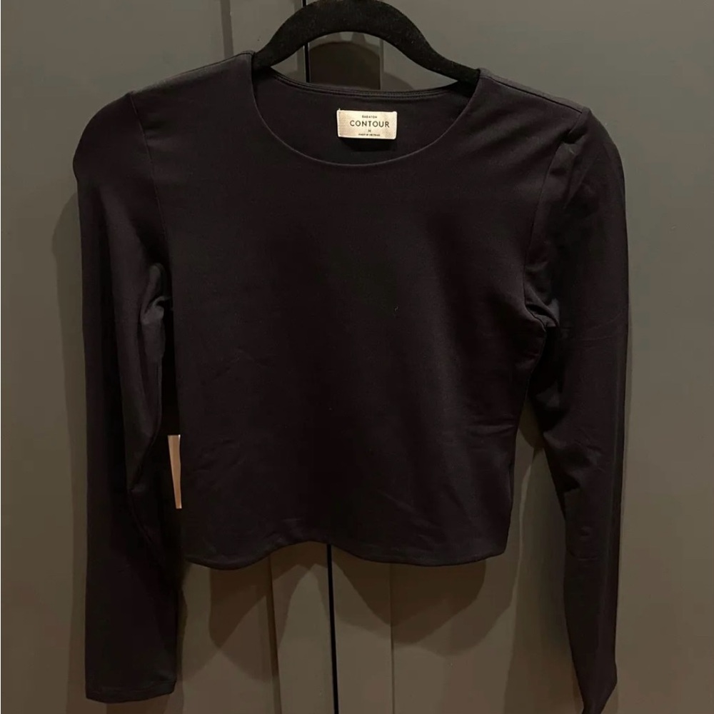 Contour Black Long Sleeve Top